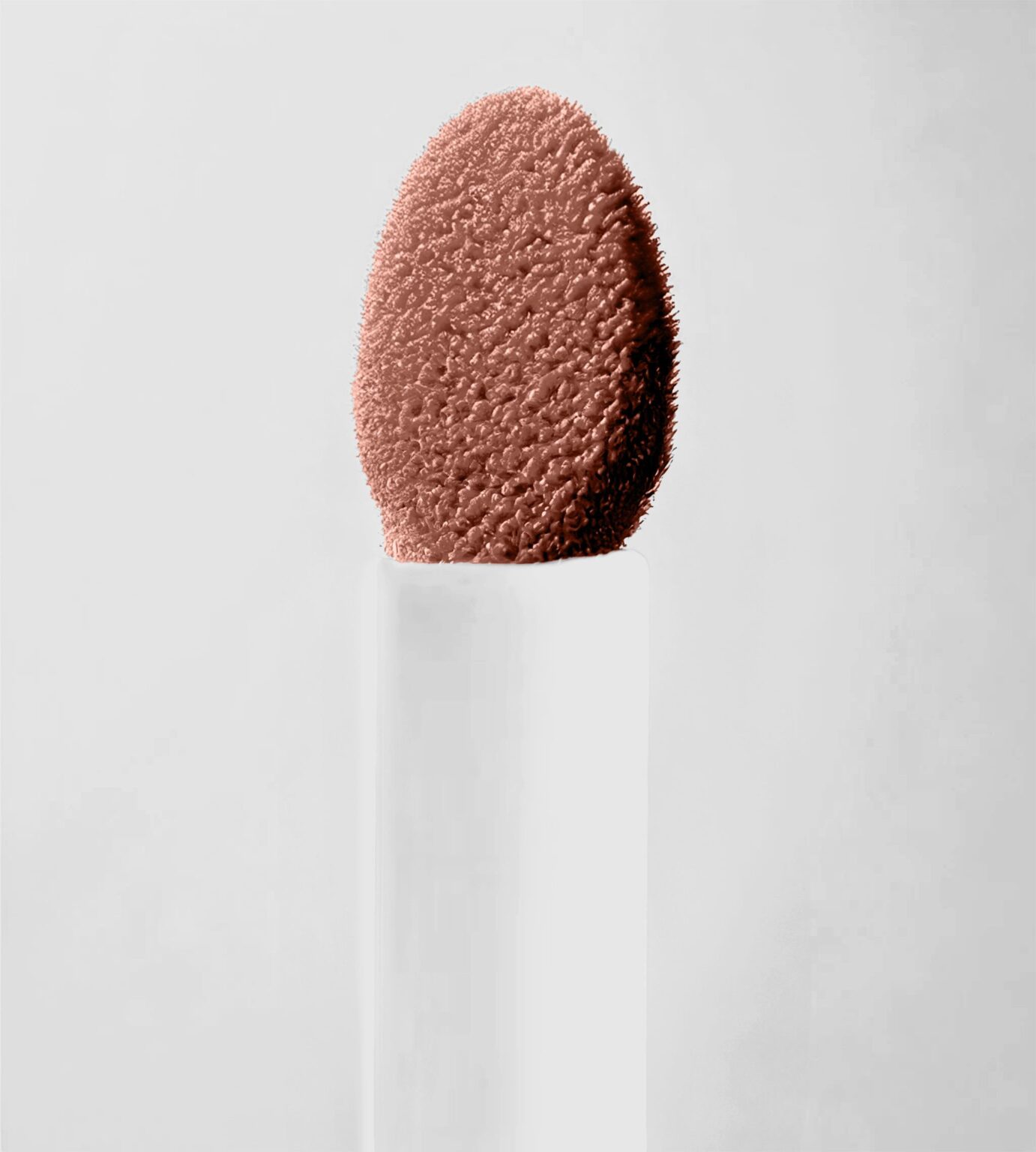 Lip 103
