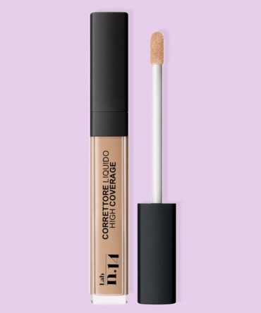 Correttore Beige medio con sottotono neutro per pelli medio scure 04